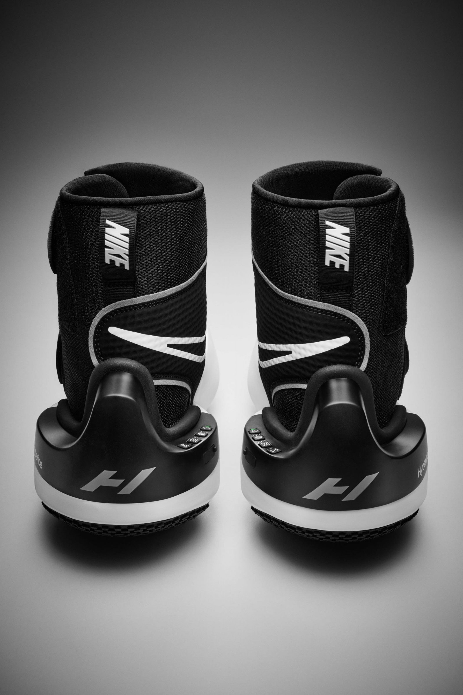 004_nike-x-hyperice-boot-4.jpeg