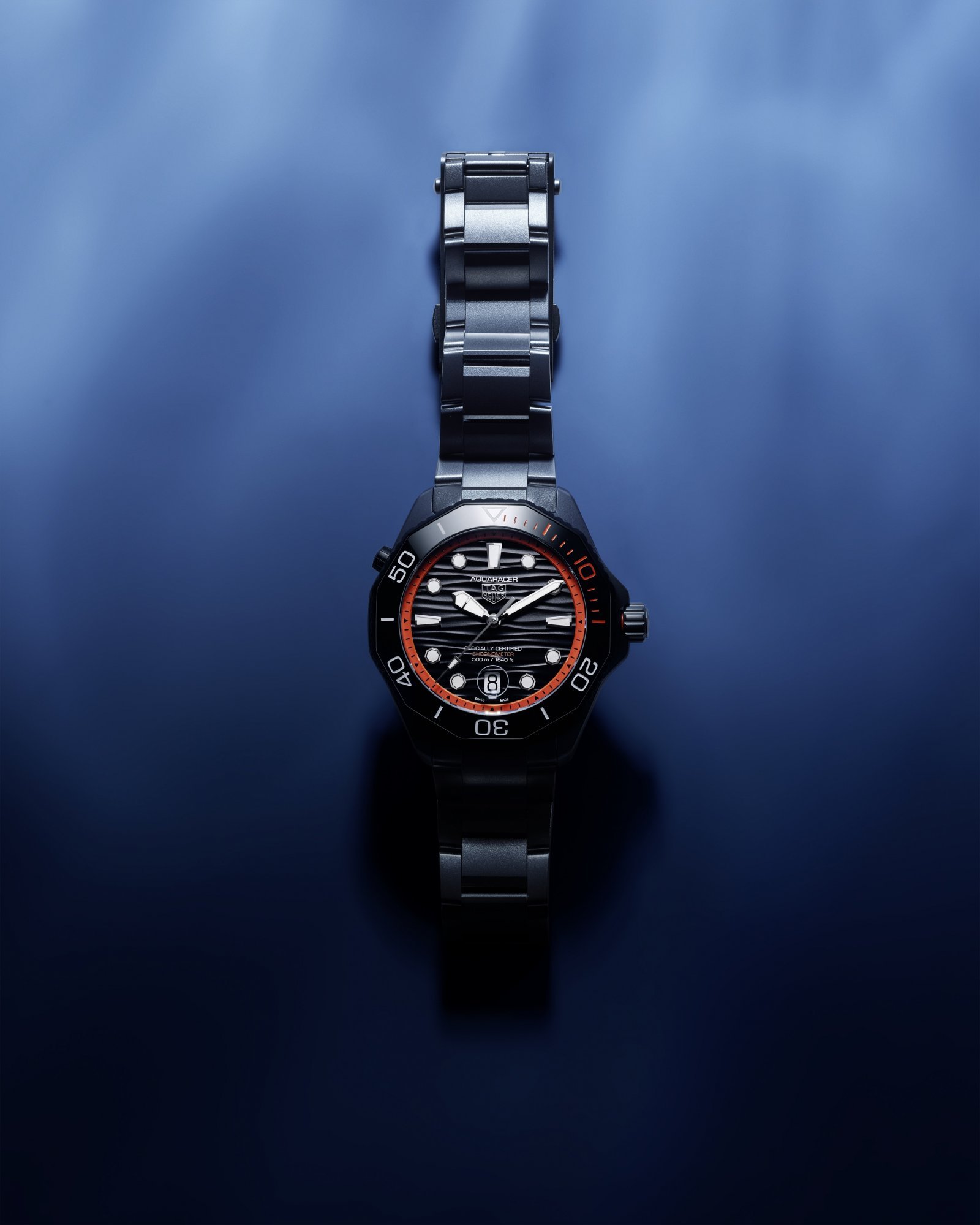 01-WBP5183-BF0010_HERO_FULLFRAME.jpeg