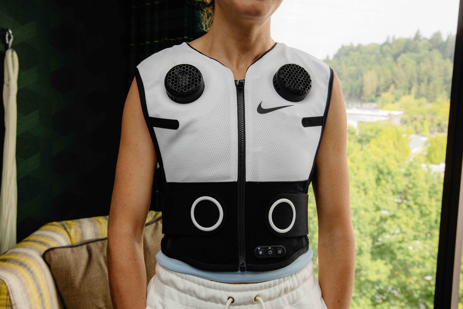 013_nike-x-hyperice-vest-6.jpeg