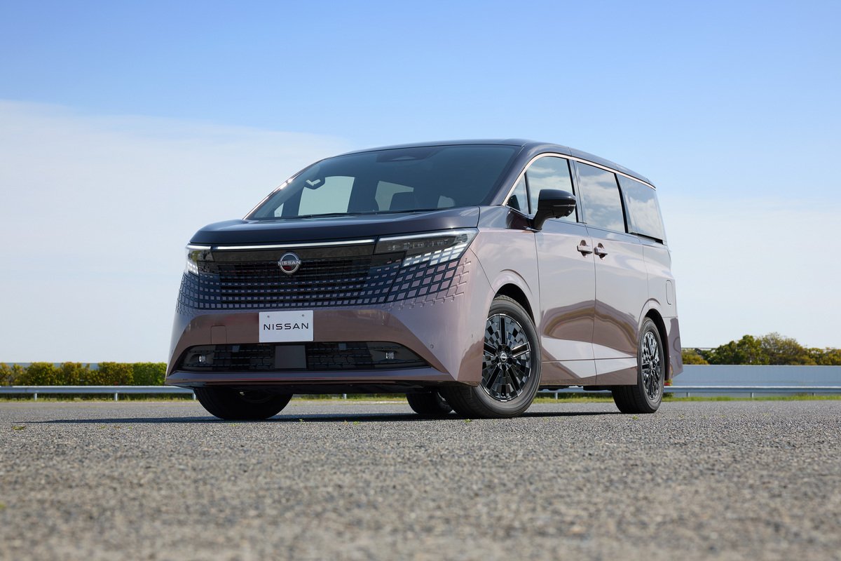 日産 新型 エルグランド