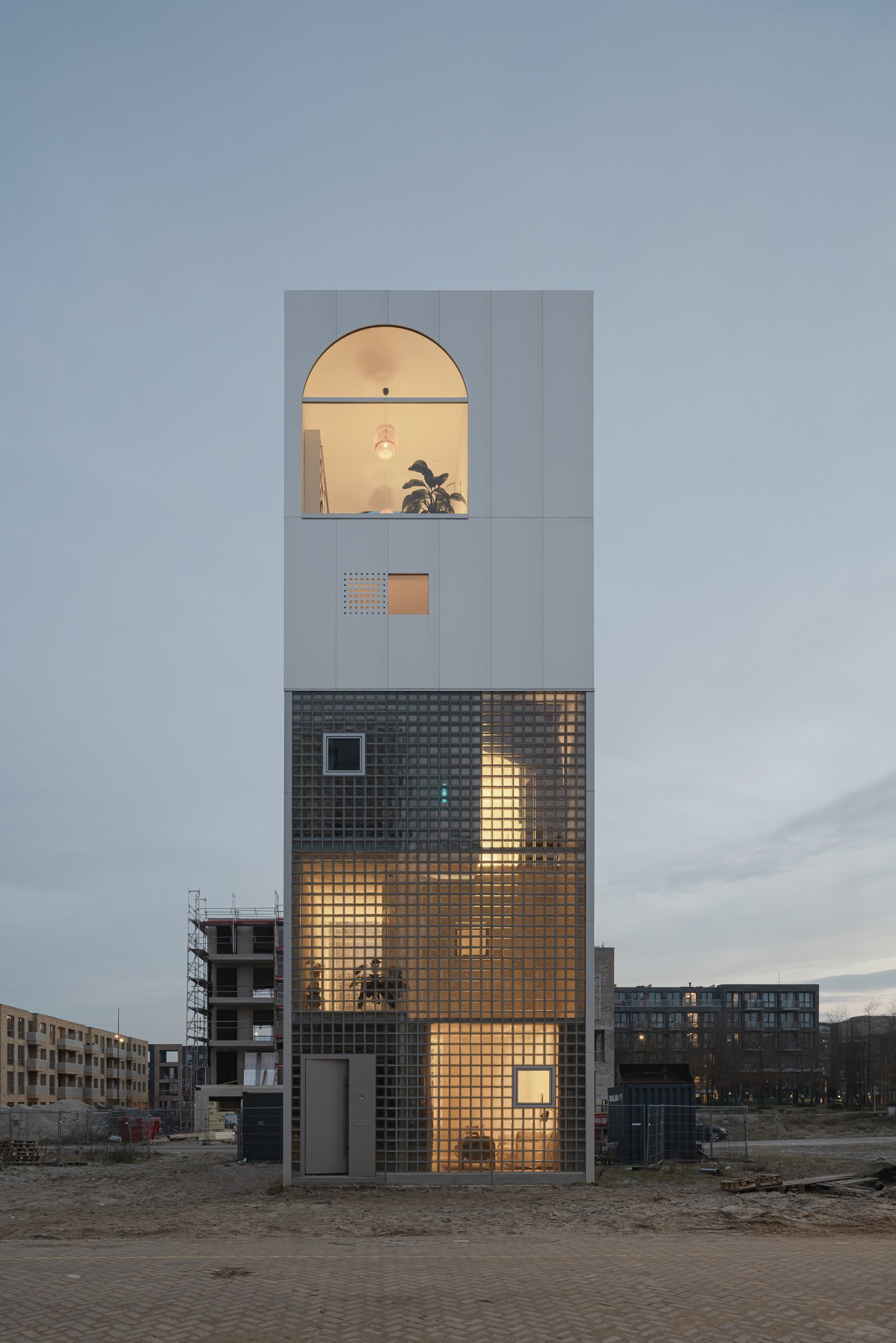 Studioninedots_Light House_01 ©Sebastian van Damme.jpg