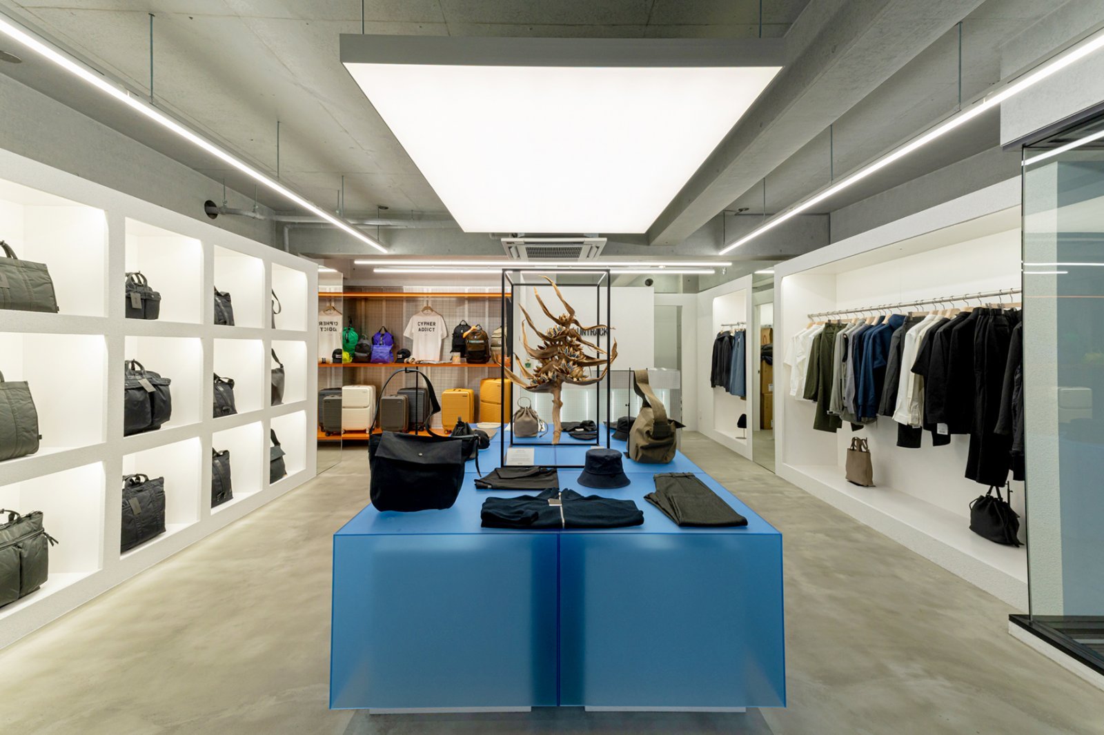 【UNTRACK】UNTRACK Harajuku内観 (1).jpg