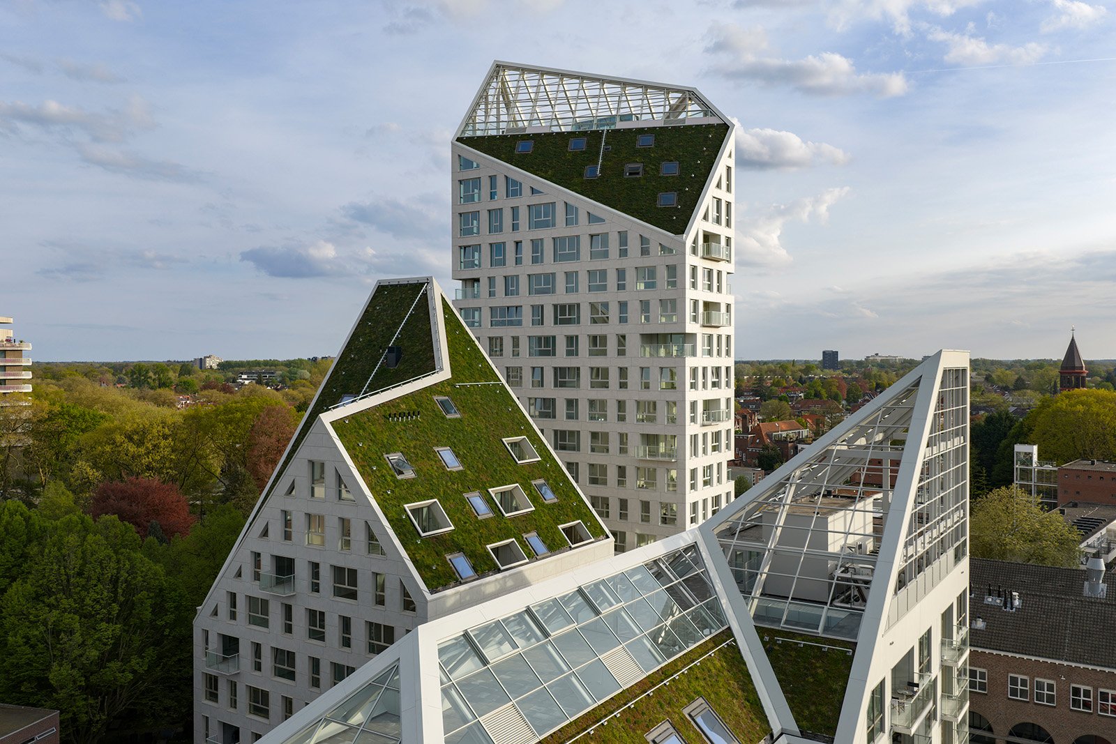MVRDV Nieuw Bergen 02 ク Ossip van Duivenbode.jpg