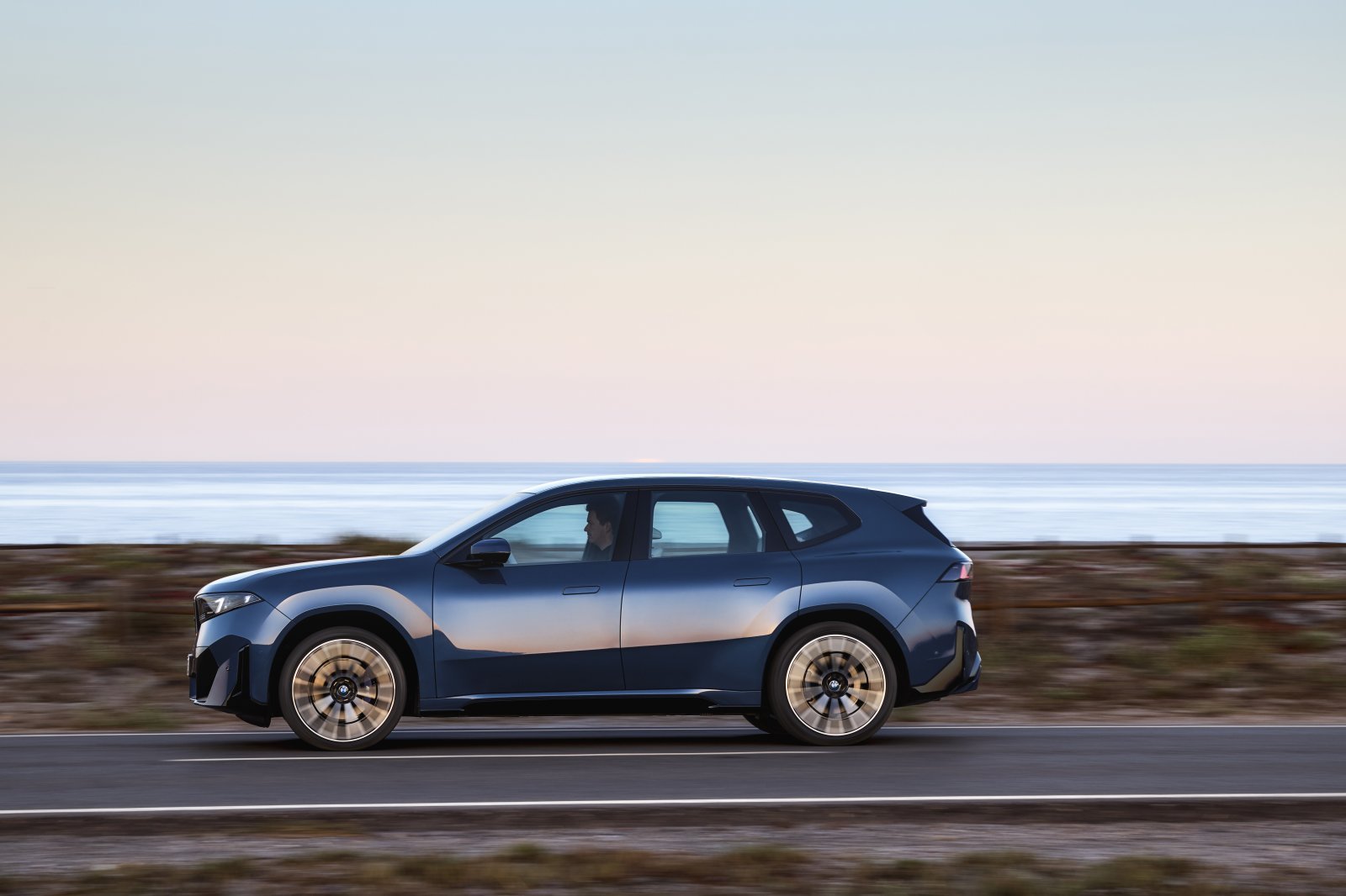 BMW新型SUV「iX3」