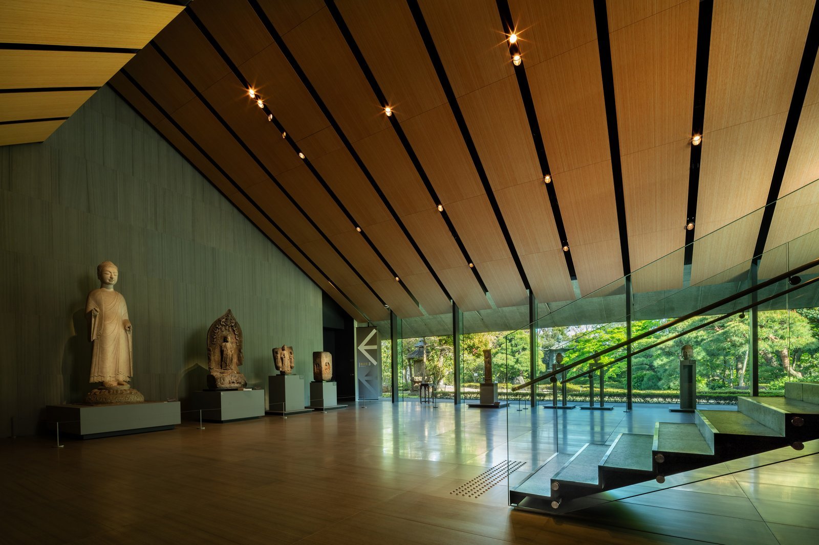 【3】 エントランスホール 2025のコピー.jpg