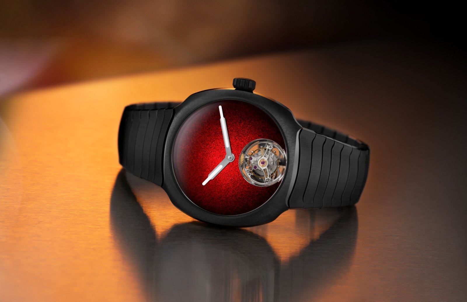 HMoser_6805-2100_Streamliner _Tourbillon_Concept_Ceramic__Lifestyle.jpg