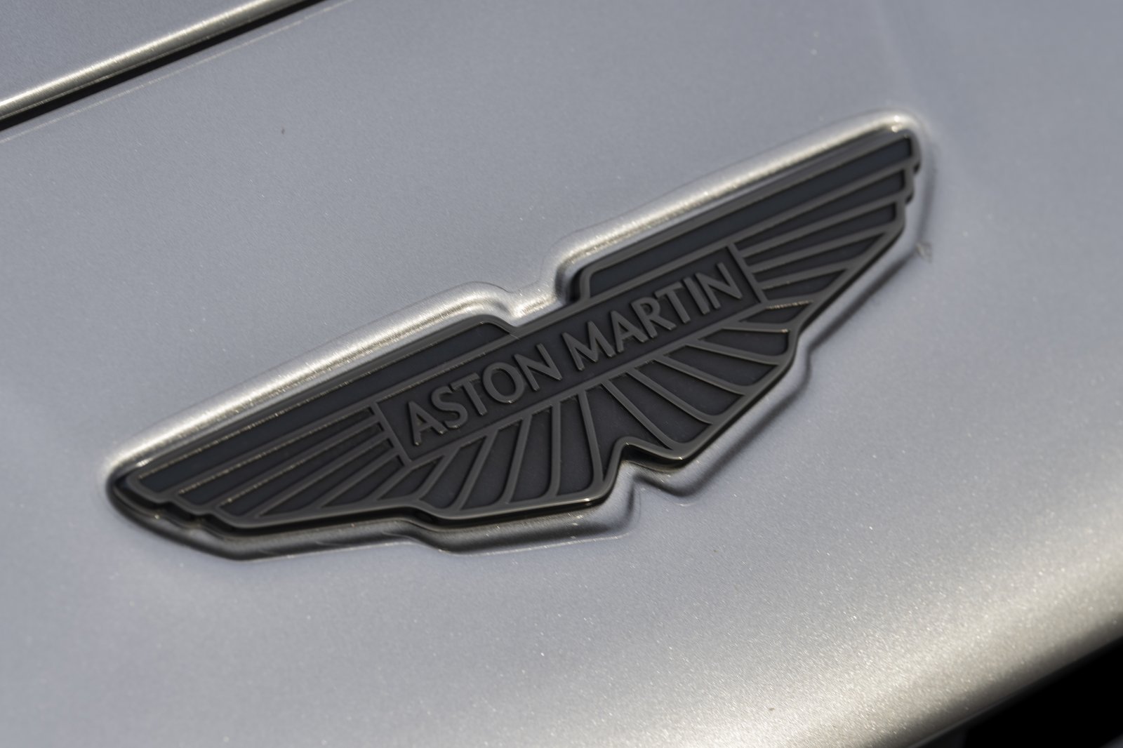 AstonMartinVanquish©PhotoMaxEarey-8130.jpg