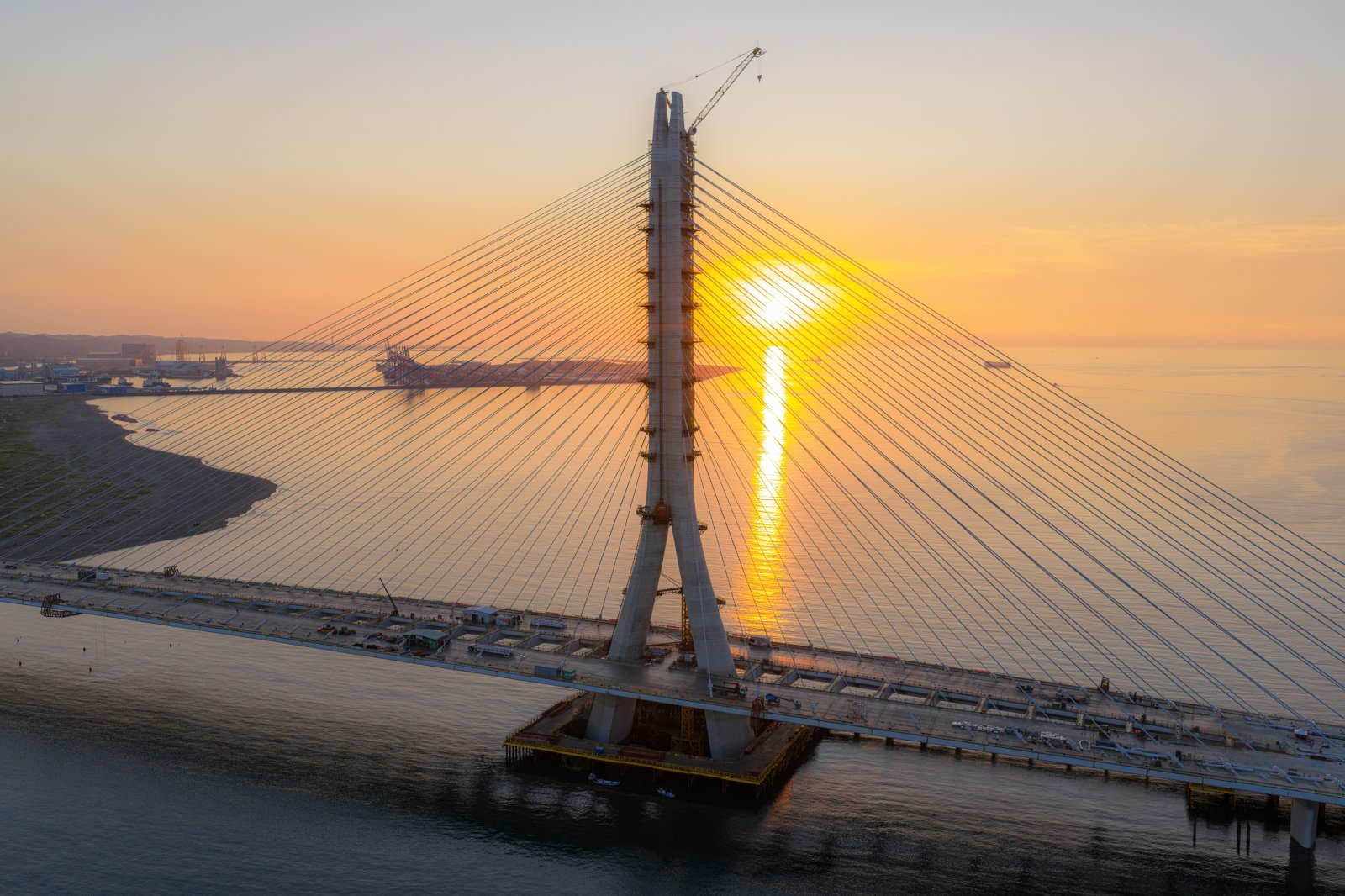 01_ZHA_Danjiang Bridge_Photography by Paddy Chao.jpg