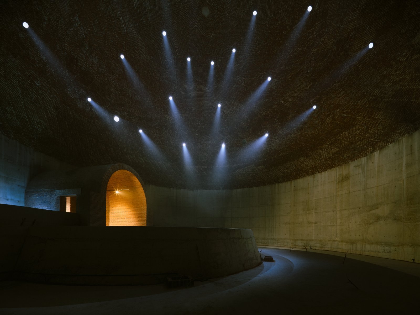 展示　　15_EKAP1861_mkmM © 2025.jpg