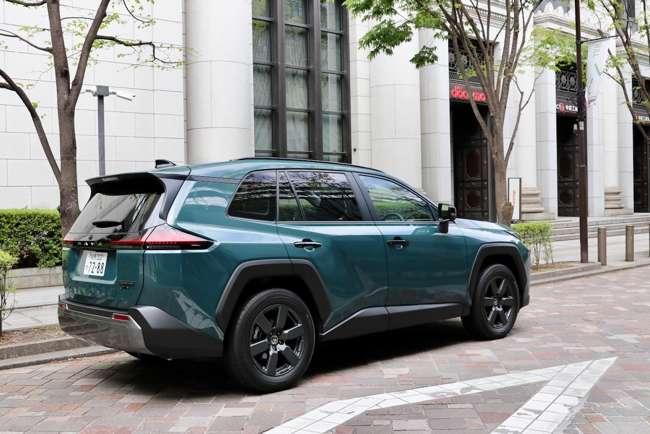 TOYOTA_SUV_RAV4_Adventure_4