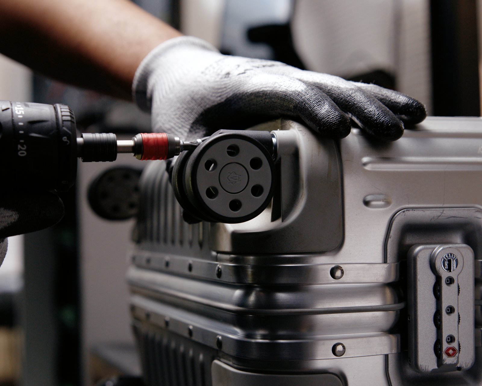 RIMOWA LIFE CYCLES_CLIENT CARE REPAIR DETAIL.jpg