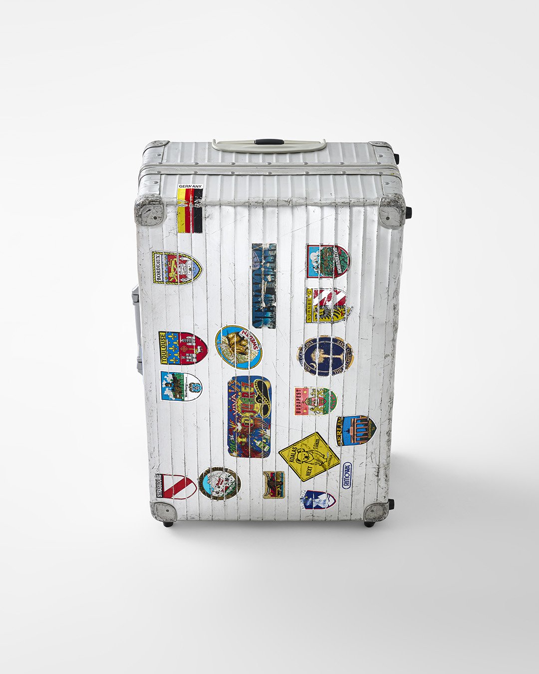 RIMOWA LIFE CYCLES_RE-CRAFTED SUITCASES_3_4x5.jpg