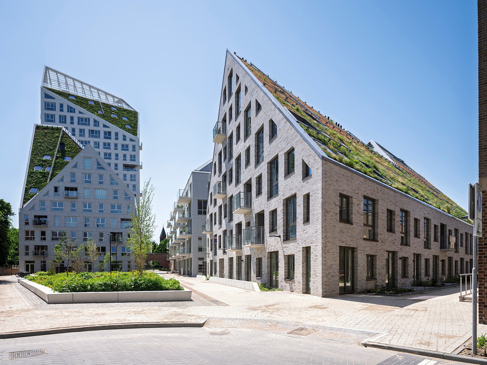 MVRDV Nieuw Bergen 12 ク Ossip van Duivenbode.jpg