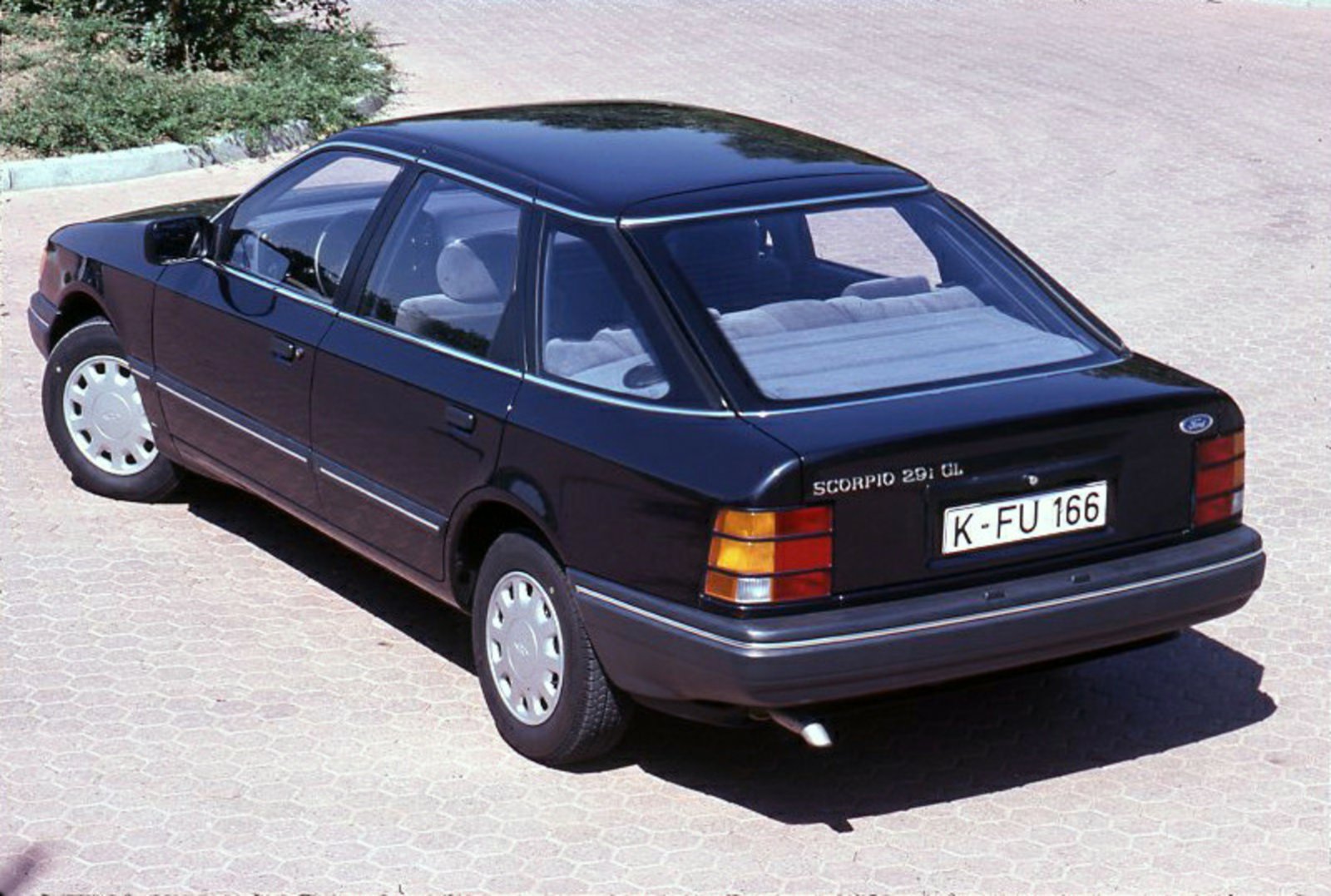 access-cn_uk_1986_881_012.jpg