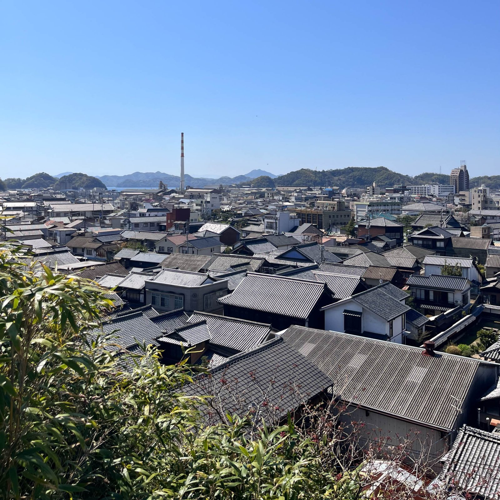 広島・竹原の街並みと瀬戸内海