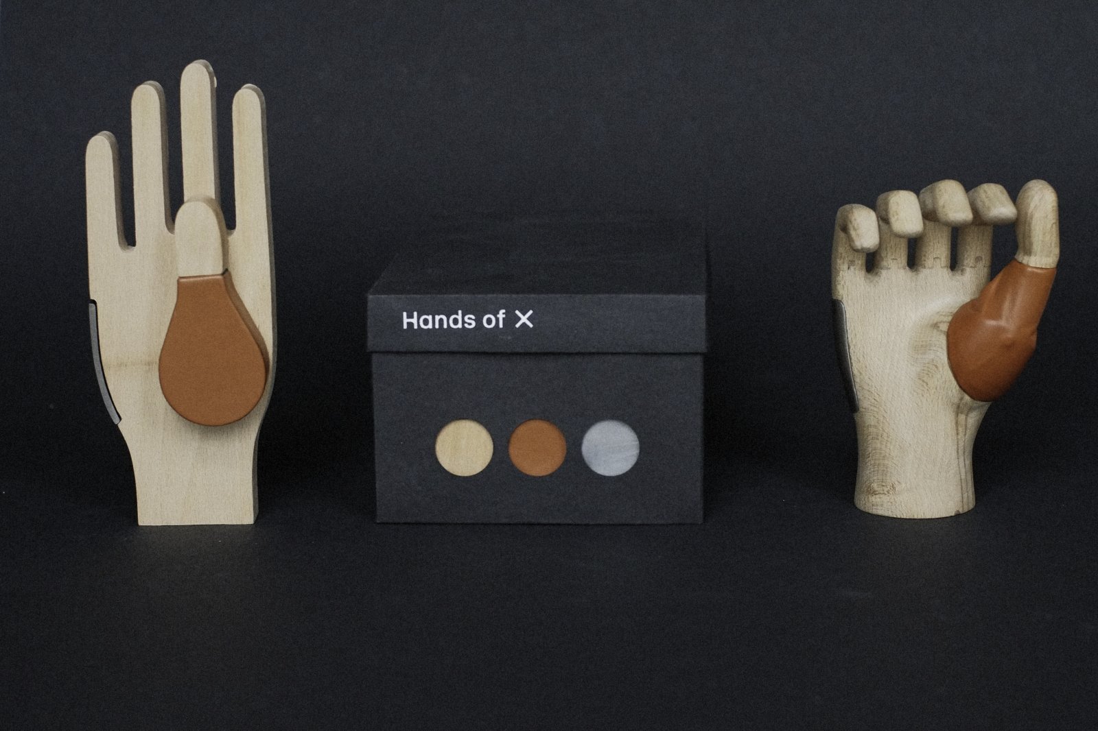 3.Bespoke prosthetics by Hands of X, 2019. ツゥ Andrew Cook (1).jpg