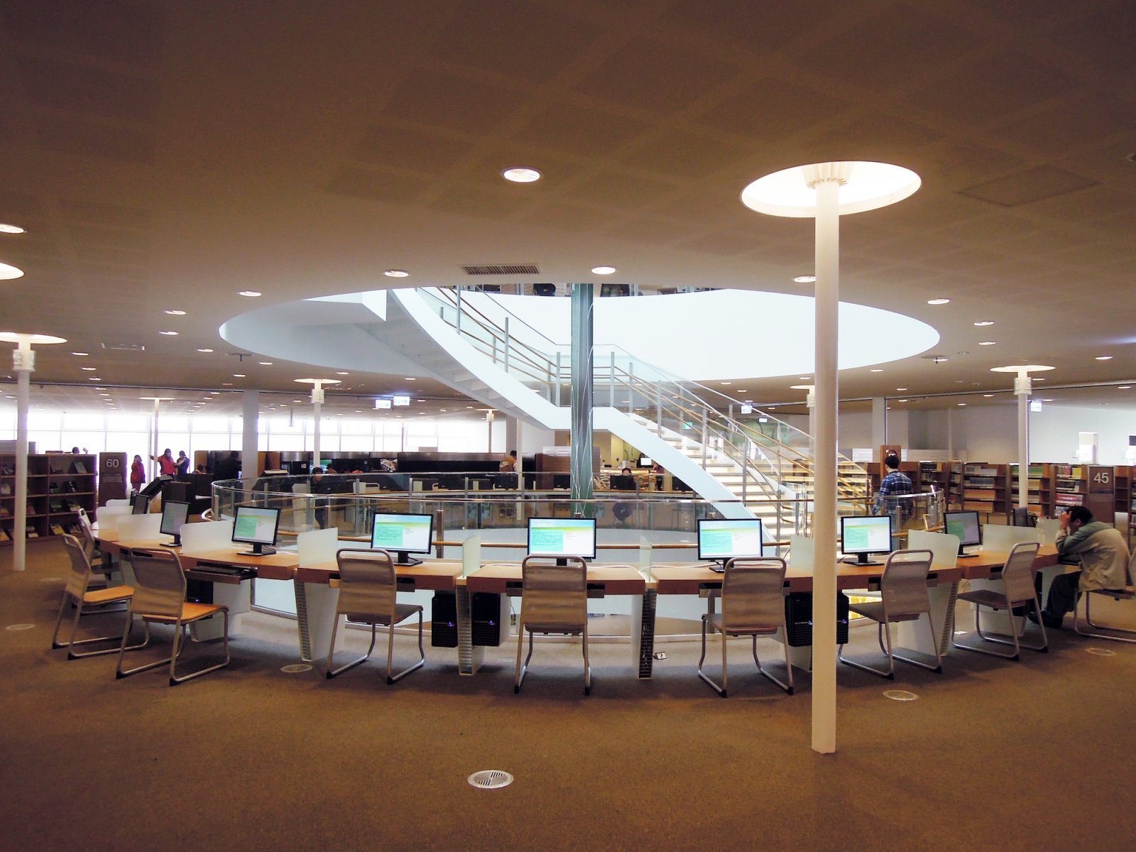image2.jpg