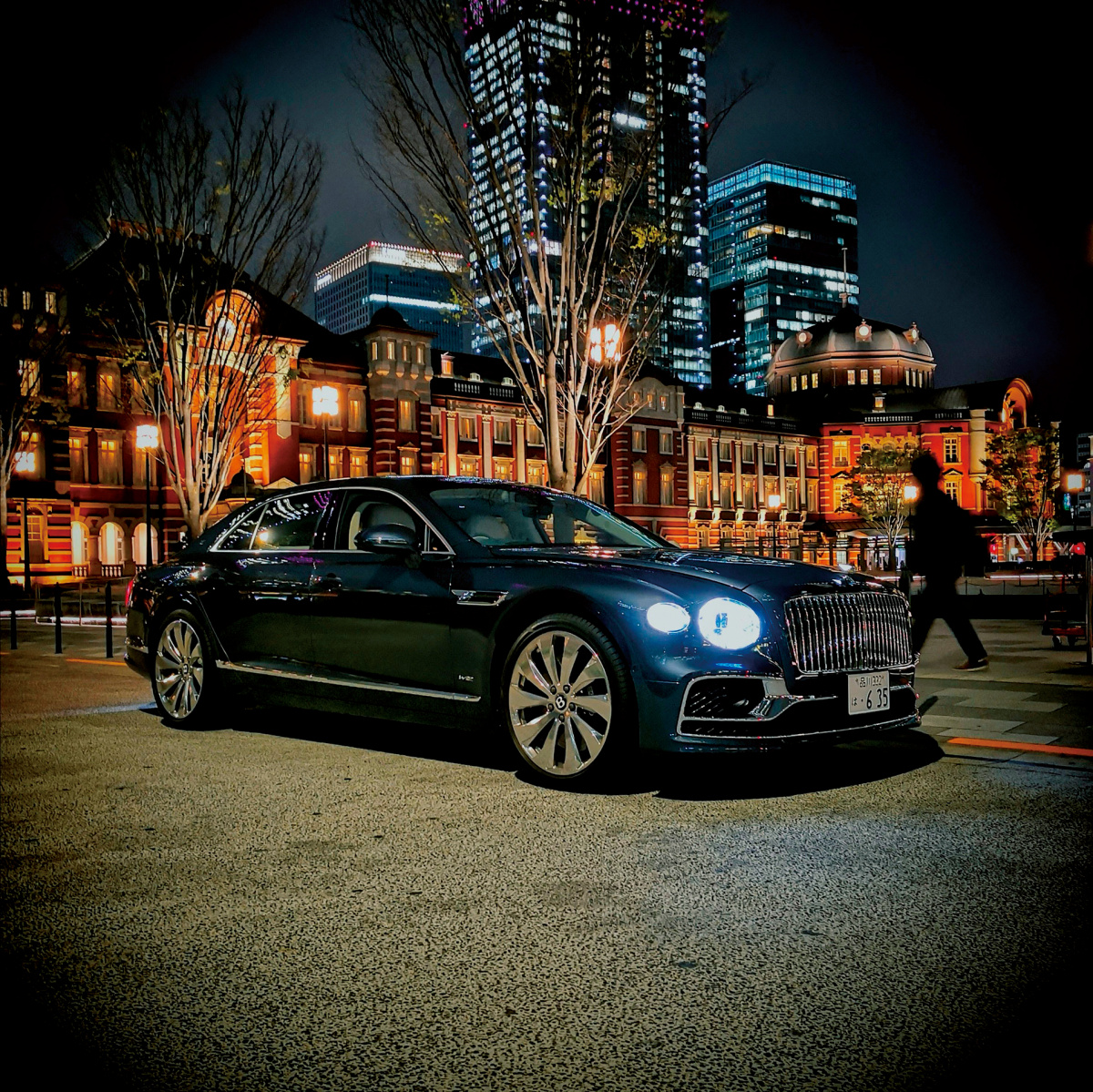 サルーンで行く東京の夜 ベントレー 新型フライングスパーは 新世界と旧世界を明確にするかのようなインパクト Pen Online