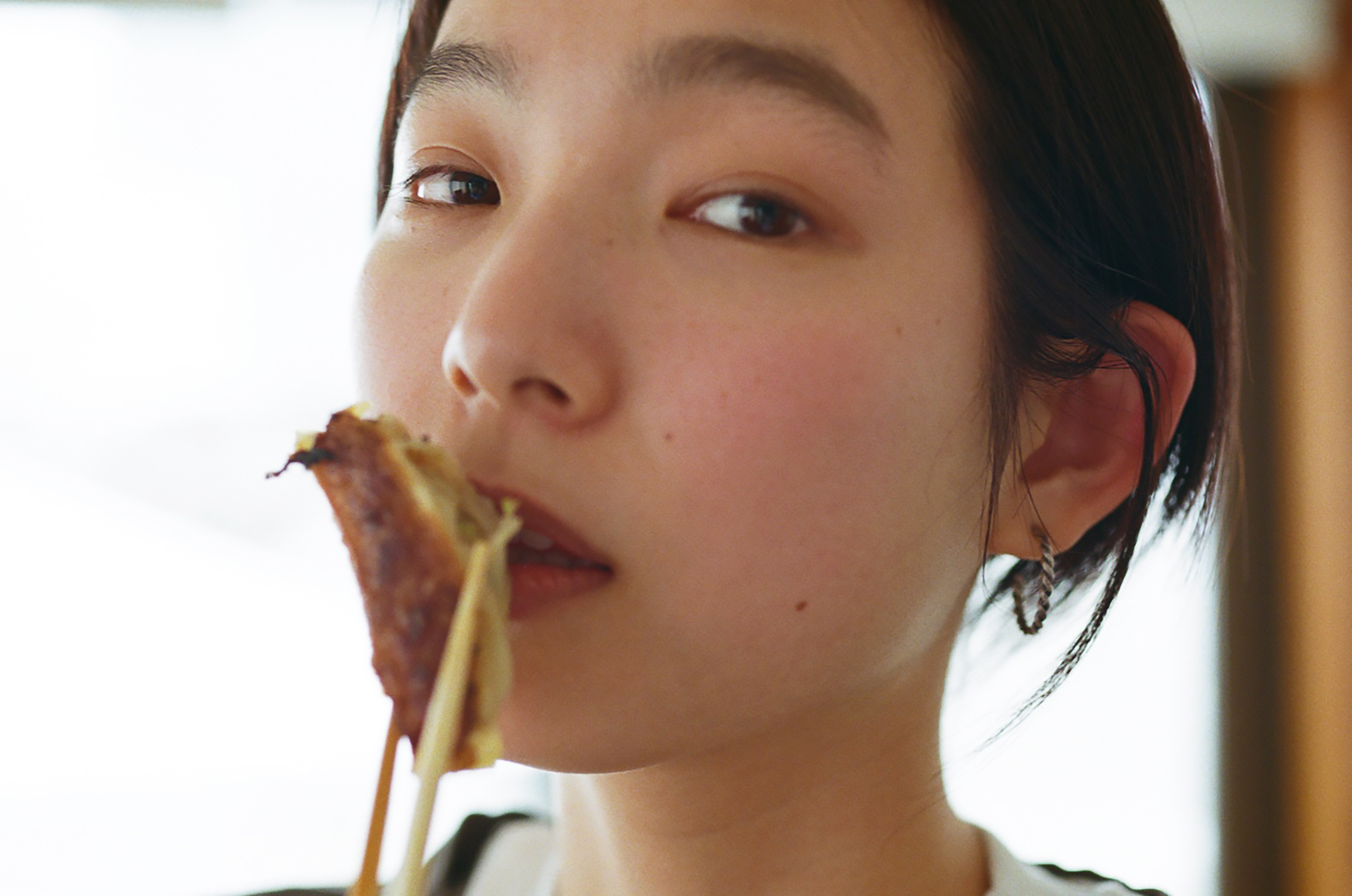 餃子にビールの町中華系モデル おこもり生活始めました Pen Online