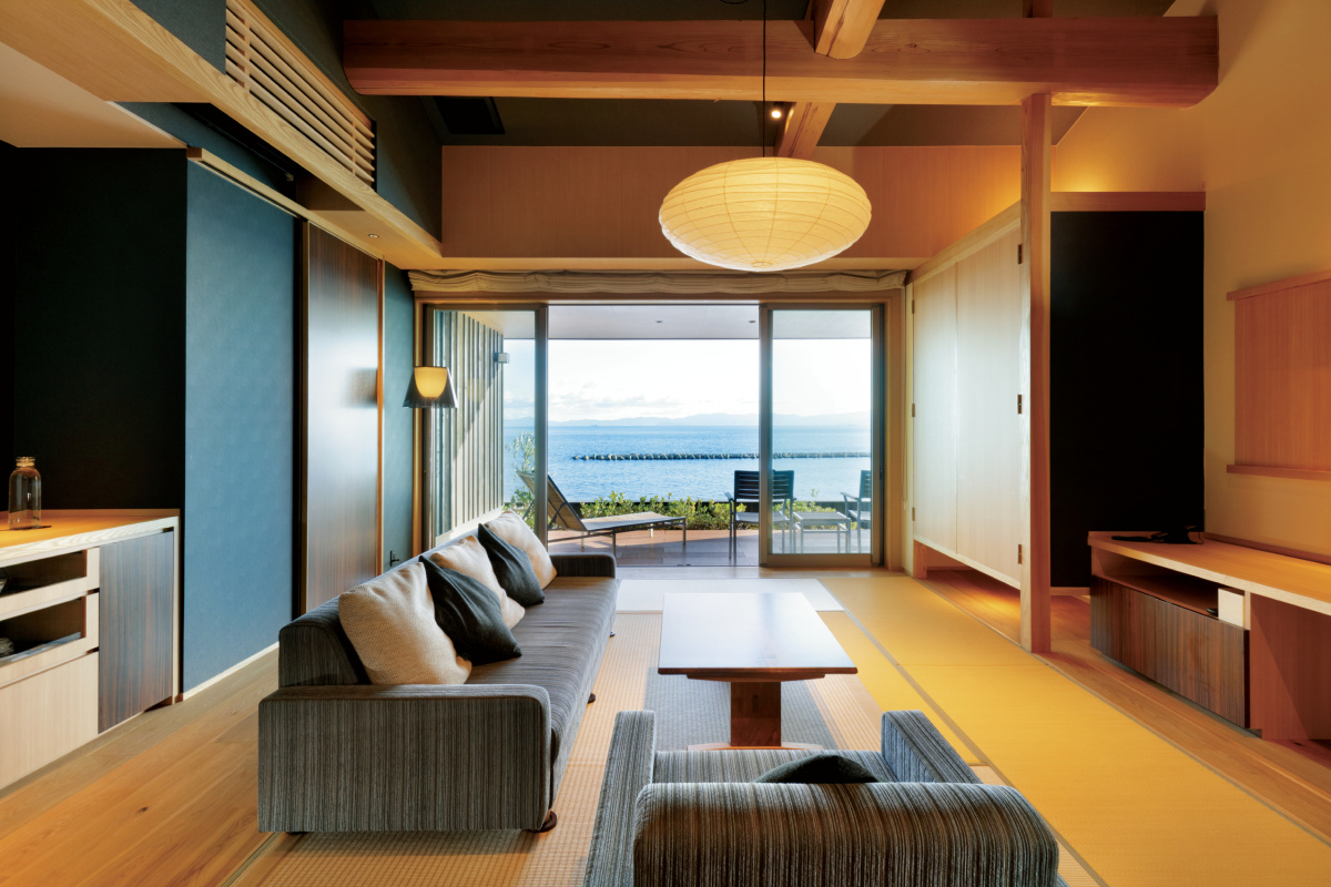 波の音と香り豊かな島のオリーブで 心安らぐ宿 海音真里 Pen Online