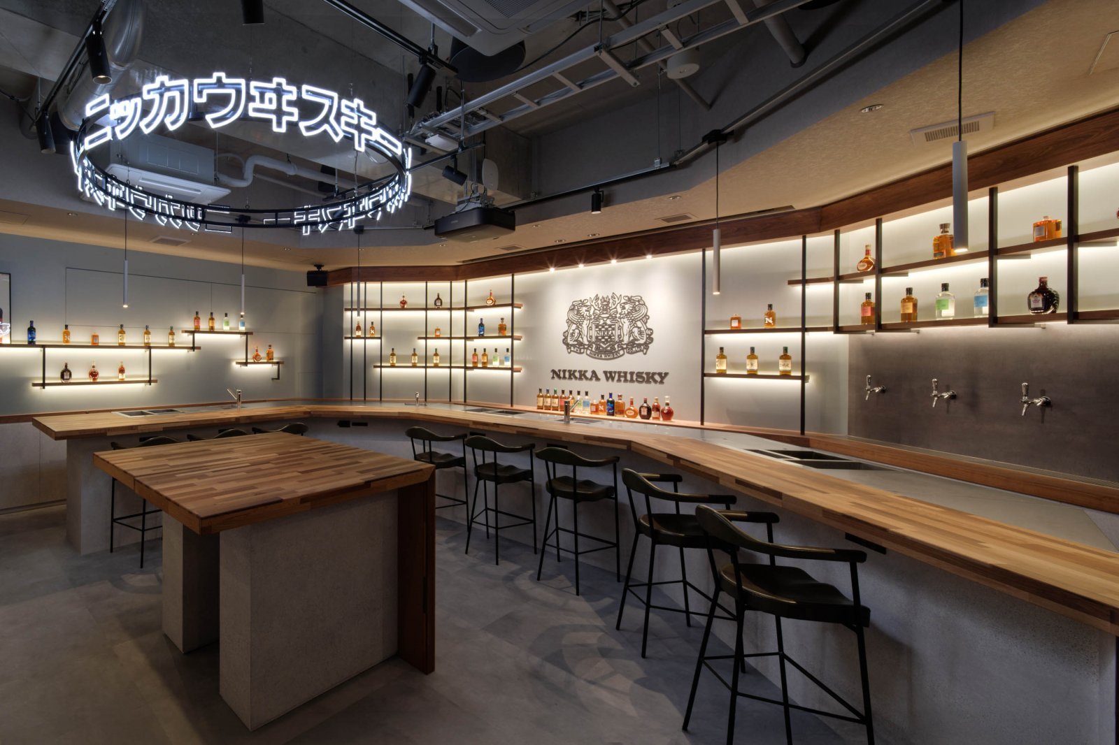 THE NIKKA WHISKY TOKYO 内観